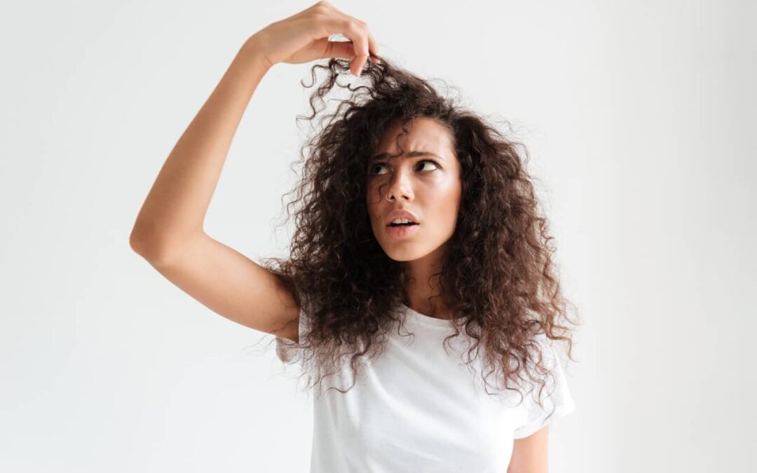 Los 7 mitos más comunes sobre la pérdida del pelo y la verdad detrás de ellos